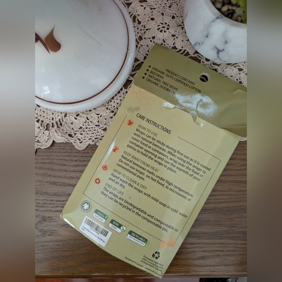 Hunnybee Beeswax Food Wraps - Picture 2 of 2